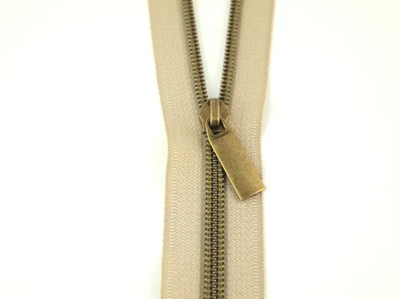 zby5c24   Beige #5 Nylon Antique Coil Zippers: 3 Yards with 9 Pulls