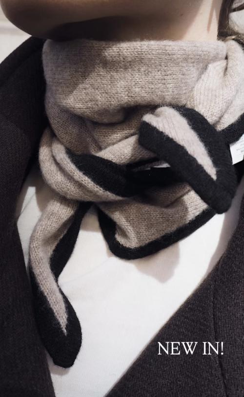 Maria Contrast Cashmere Scarf