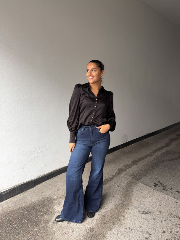 Satin Fitted Shirt -  Black  - Image 2