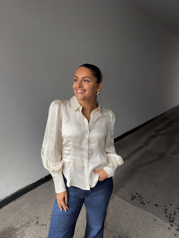 Satin Fitted Shirt - Vintage White  - Image 6