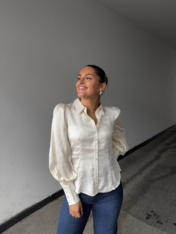 Satin Fitted Shirt - Vintage White  - Image 8