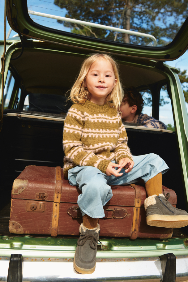 2506 - 2 - Ridge Sweater Junior - Image 4