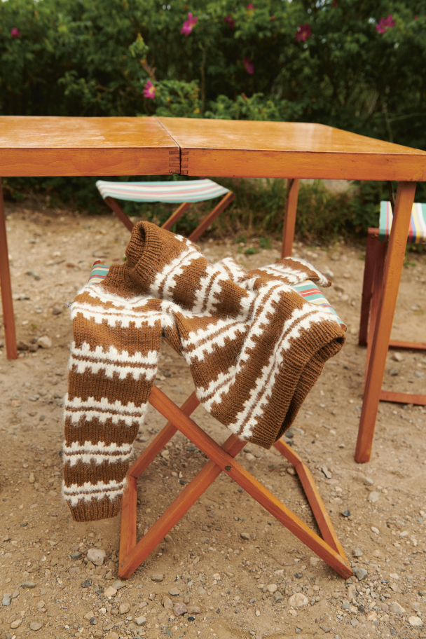 2506 - 2 - Ridge Sweater Junior - Image 7