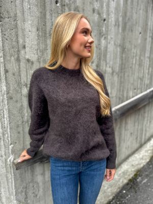 Helli Chunky Sweater