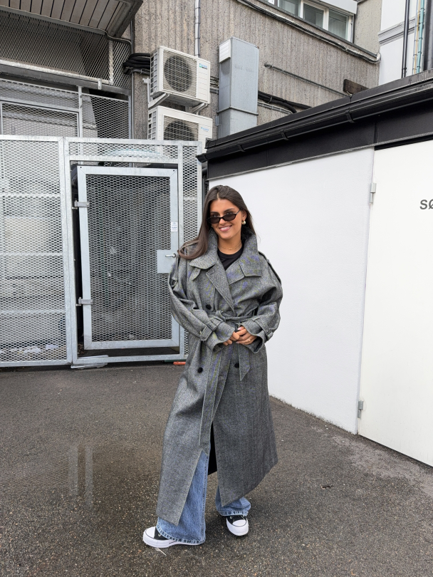 Avic Long Coat - Herringbone Black  - Image 7