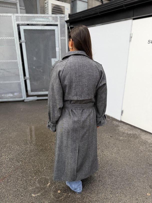 Avic Long Coat - Herringbone Black  - Image 9