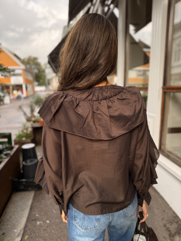 Fria Frill - Image 2