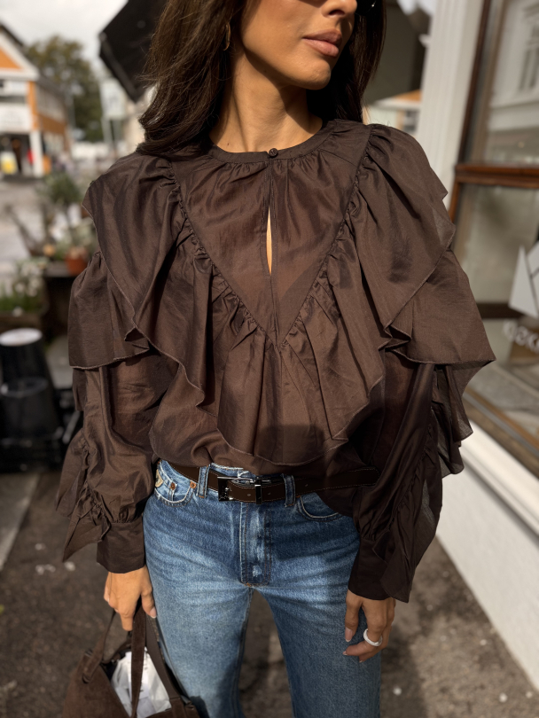 Fria Frill - Image 1