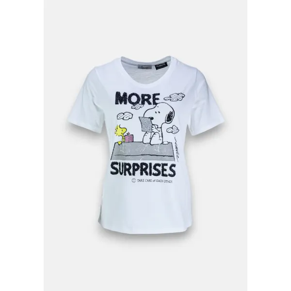 Snoopy More Surprises T-shirt    |    Snoopy More Surprises T-shirt fra Princess Goes Hollywood