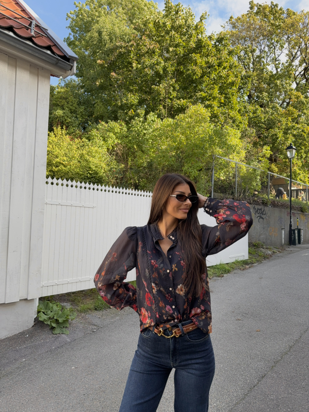 Romantica Shirt - Black/Romantica  - Image 5