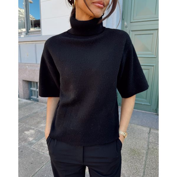 Emila 2/4 Wool Knit Pullover - Black