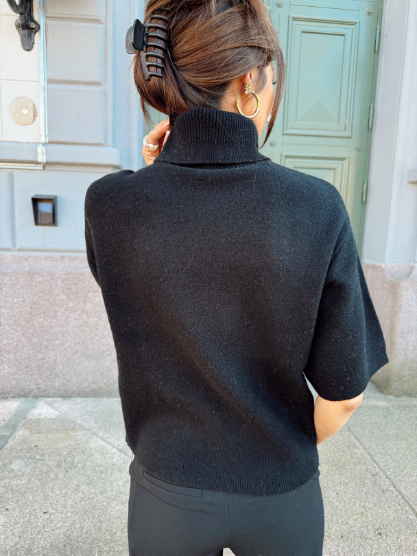 Emila 2/4 Wool Knit Pullover - Black - Image 5