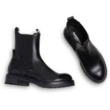 Katelyn Boot