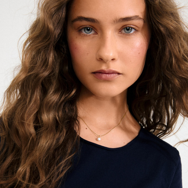 Pilgrim Hadley gullbelagt halskjede med ferskvannsperle - Image 2