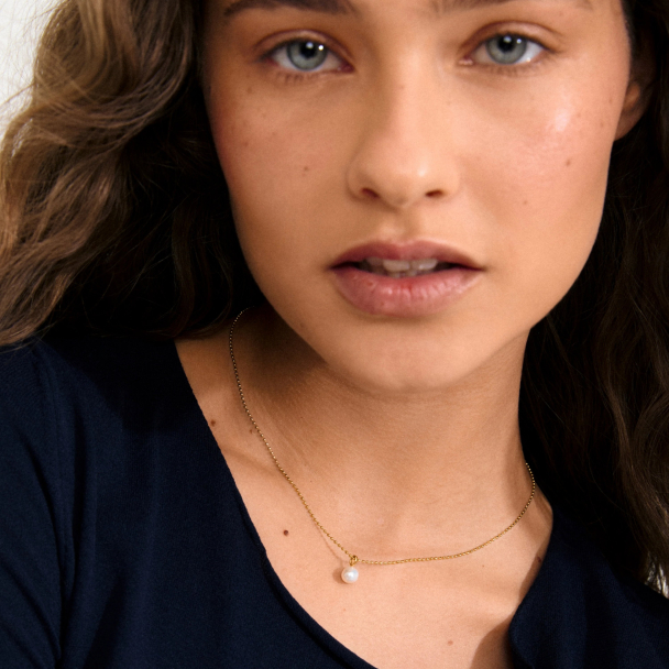 Pilgrim Hadley gullbelagt halskjede med ferskvannsperle - Image 3