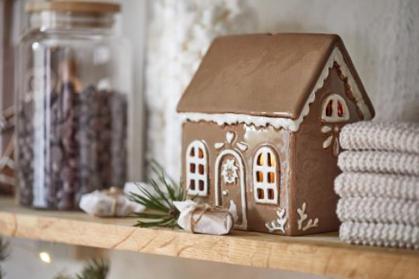 Pepperkake hus for te lys