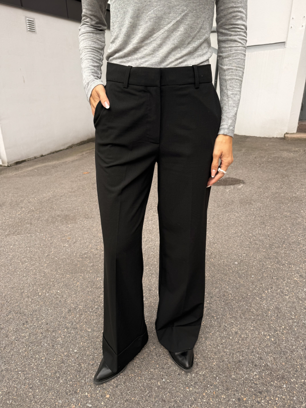 Aila Pant - Black  - Image 1