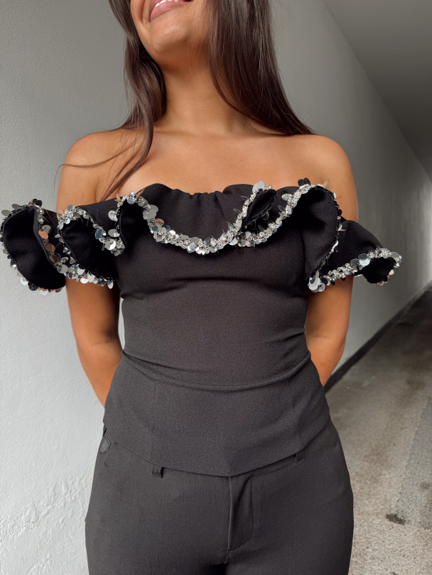 Crepe Ruffle Top - Black - Image 7