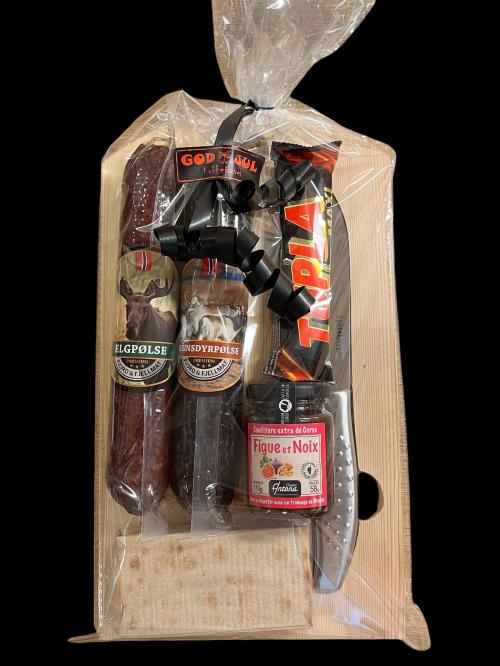 Gavepakke Fjøl med kniv, 2 spekepølser, flatbrød, marmelade og Tupla