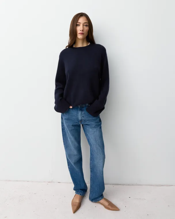 THE CLASSIC CREW NECK SWEATER - Image 2