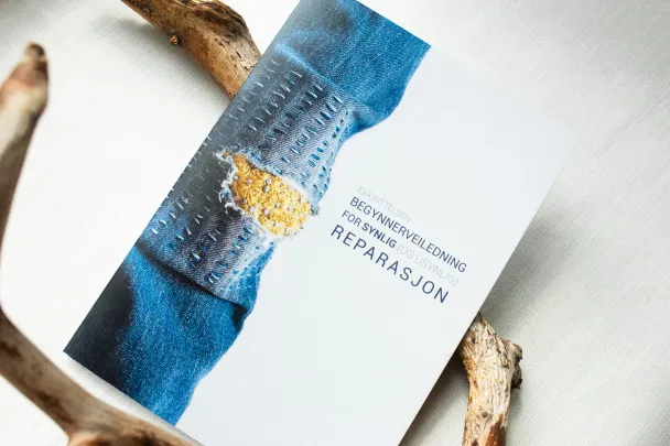 Hefte Begynnerveiledning for synlig (og usynlig) reparasjon av Eva Kittelsen