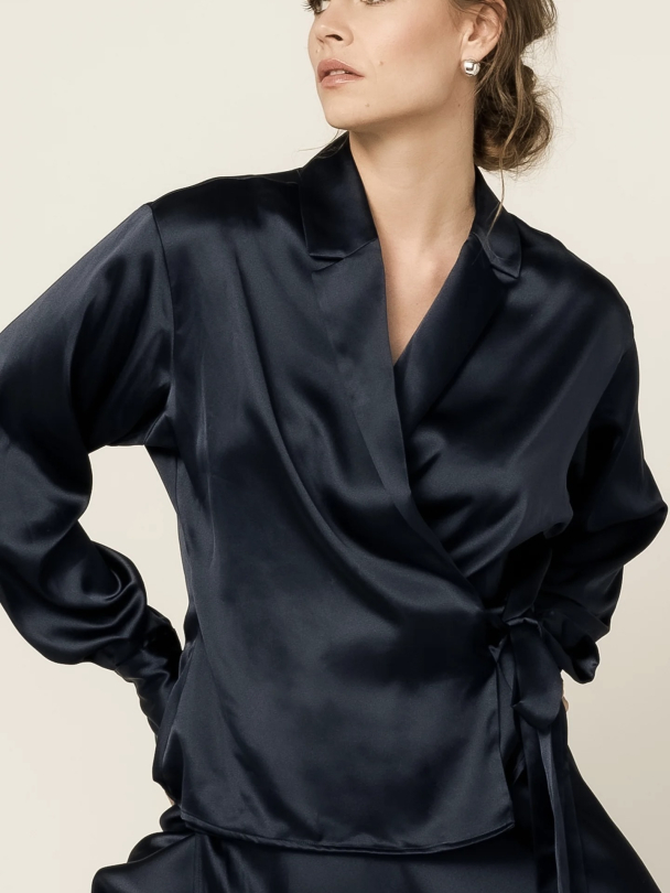 Ivy Midnight Blue - Image 1