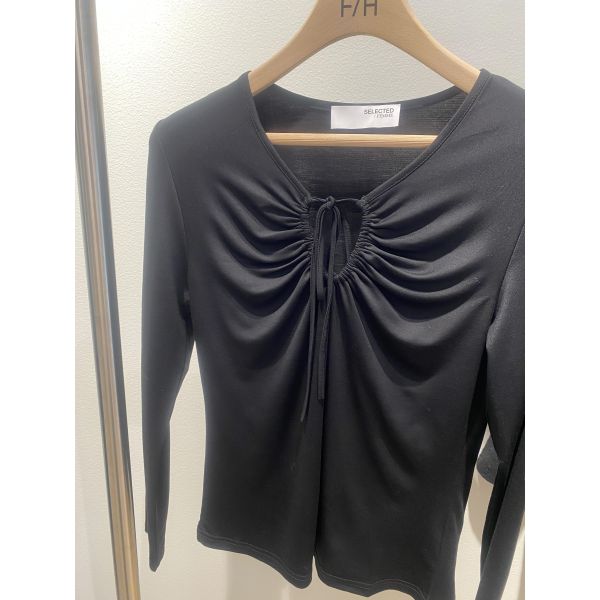 Slim Mia LS Tie Top