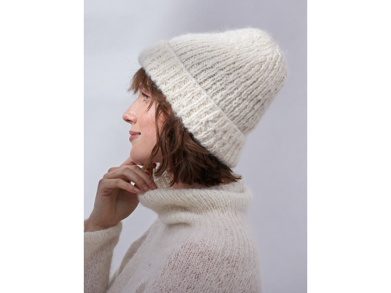 195-01 LUE AV VOLUPTUEUX