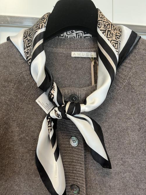 Eloise silkeskjerf, Champagne/ black