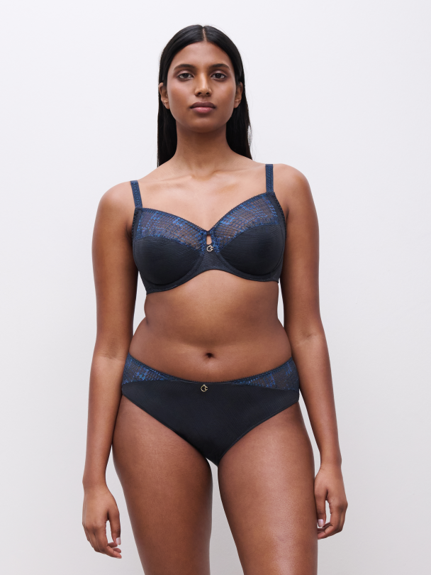 Intrigue, full cup, Sailing blue - Image 6