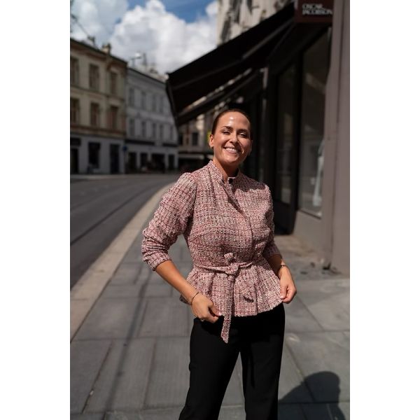 Cathalina Peplum Jakke, rosa fra Undorn