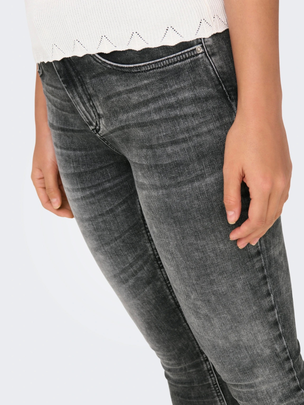 Blush Mid Skinny Jeans - Image 5