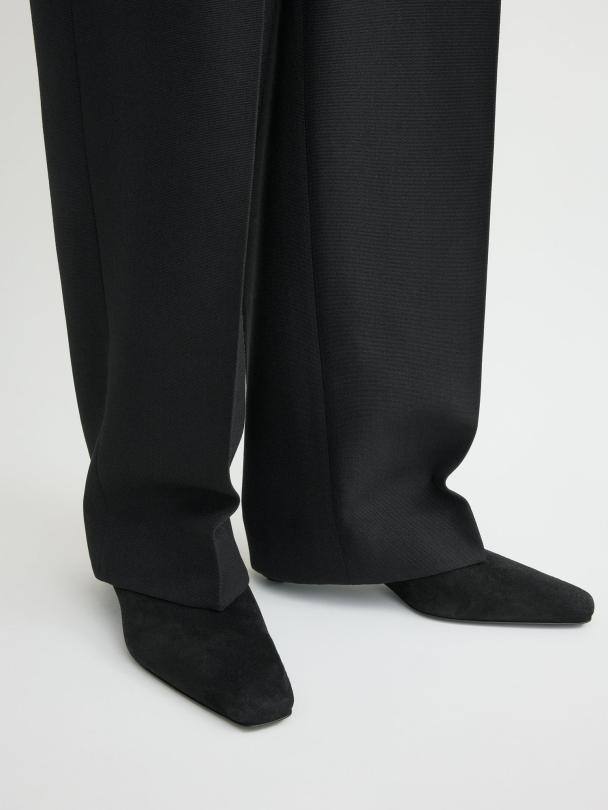 Suede Mid-Heel Boots Black - Image 4