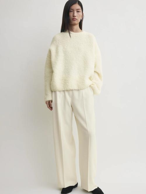 Boxy Bouclé Knit Milk