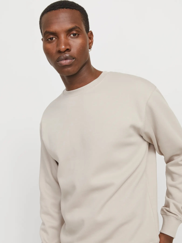 Star Basic Crewneck - Image 1