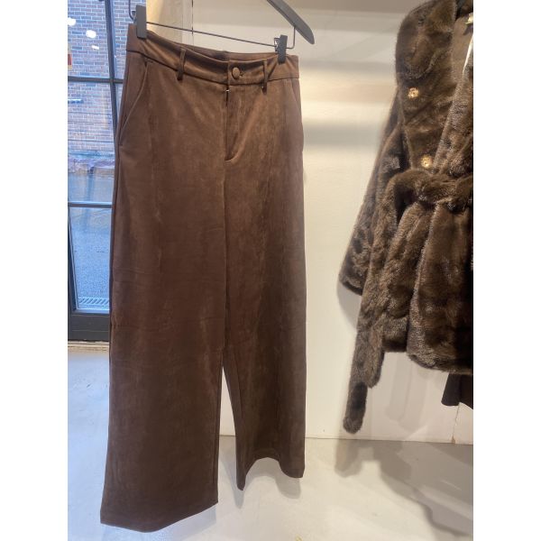 Victorine Suede Pant