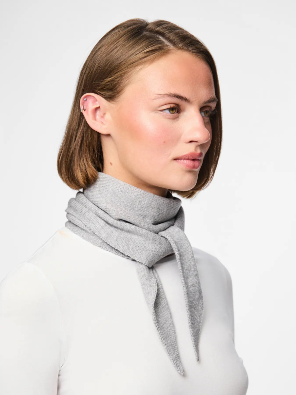 Komma Tringle Scarf  - Image 2