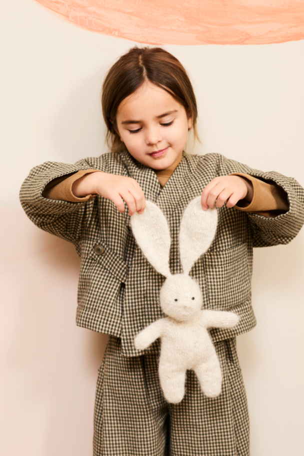 Harepus med klær - Image 7