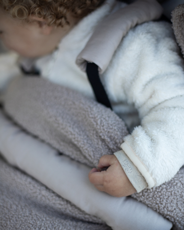 Fnugg Teddy - Sand - Image 5