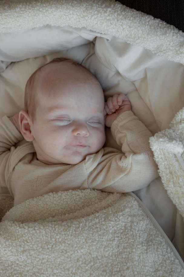 Fnugg Teddy - Ivory - Image 10