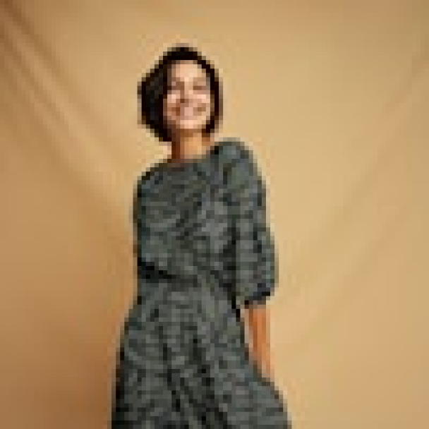 Light & Lush 25 Fall- Grønn og sort - Image 2