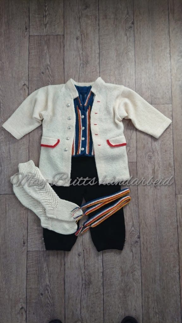 Nes Romerike Bunad - garnpakke - Image 4