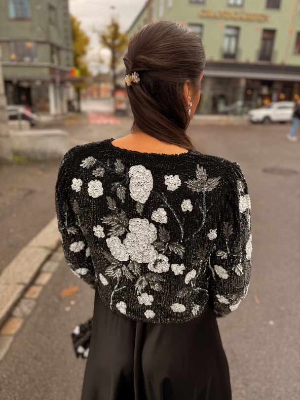 Beaded Cropped Jacket - Glamour - Image 4