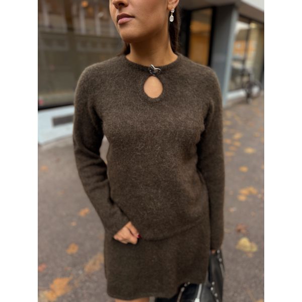 Lulu Brushed Knit Keyhole O-Neck - Delicioso