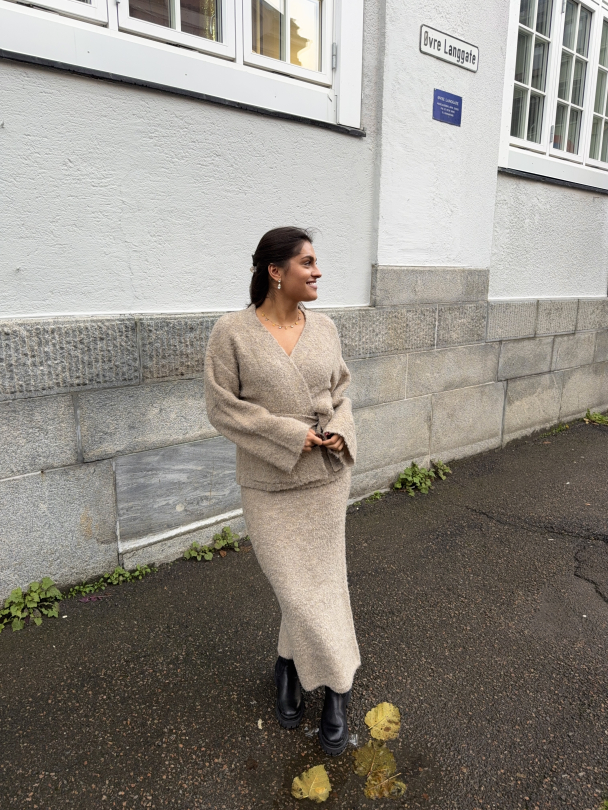 Plyra Knit Cardigan - Warm Taupe - Image 4