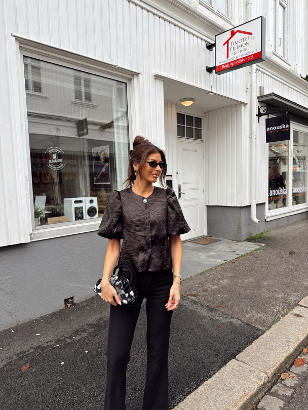 Vibe Top - Black  - Image 4