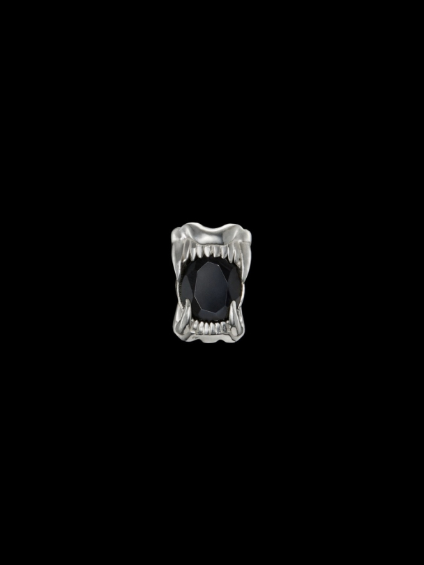 Mini Jaw Stone Ear Stud - Silver - Black Spinel - Image 1