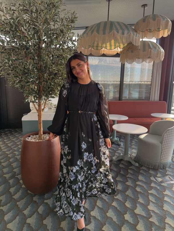 Georgette Relaxed Dress - Amadora  - Image 5