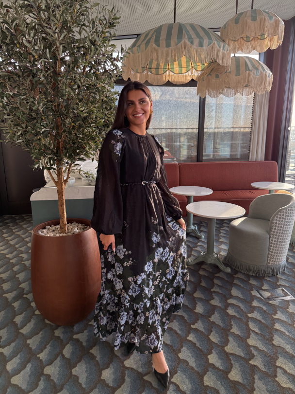 Georgette Relaxed Dress - Amadora  - Image 6