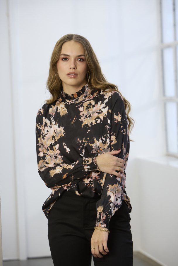 Ze-Ze Angela satengbluse - Image 1